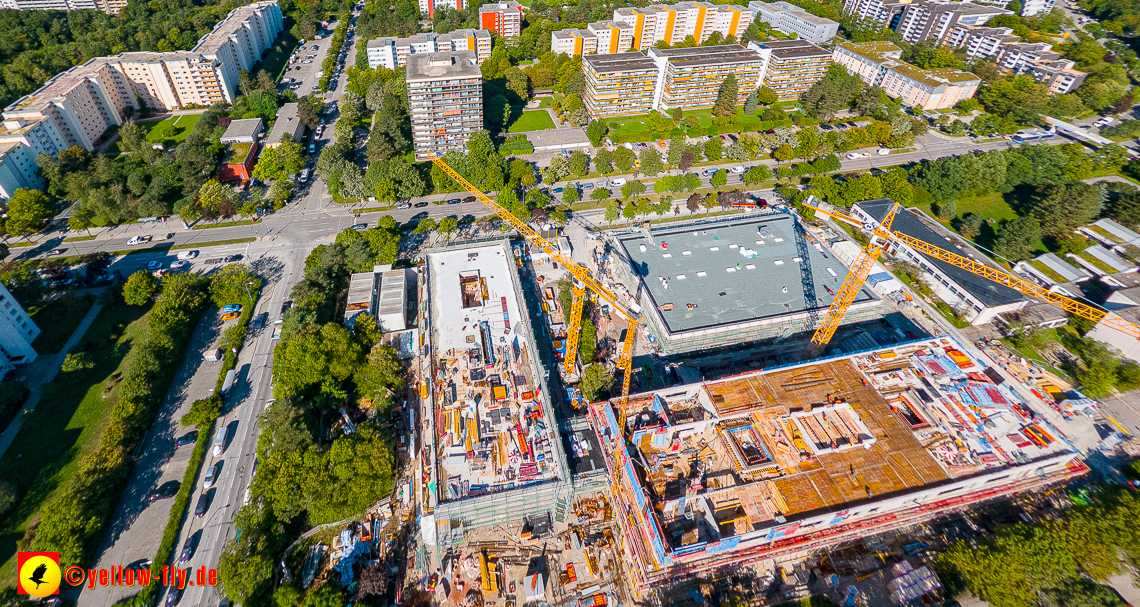 02.09.2022 - Baustelle Grundschule am Karl-Marx-Ring und Villa in der Niederalmstraße 16 in Neuperlach